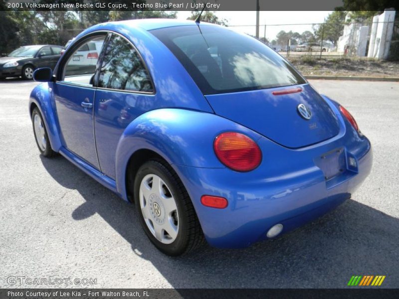 Techno Blue Pearl / Light Grey 2001 Volkswagen New Beetle GLS Coupe