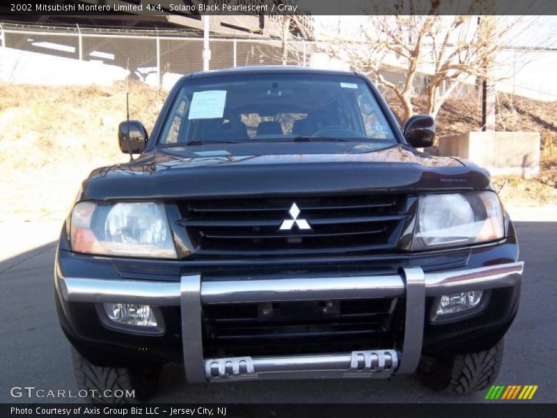 Solano Black Pearlescent / Gray 2002 Mitsubishi Montero Limited 4x4