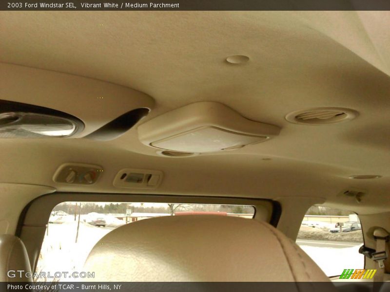 Vibrant White / Medium Parchment 2003 Ford Windstar SEL