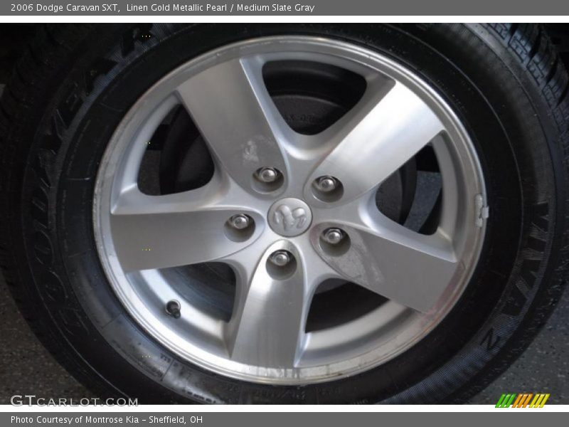 Linen Gold Metallic Pearl / Medium Slate Gray 2006 Dodge Caravan SXT