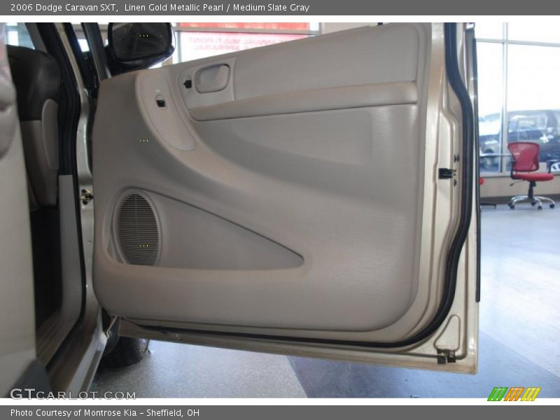 Linen Gold Metallic Pearl / Medium Slate Gray 2006 Dodge Caravan SXT