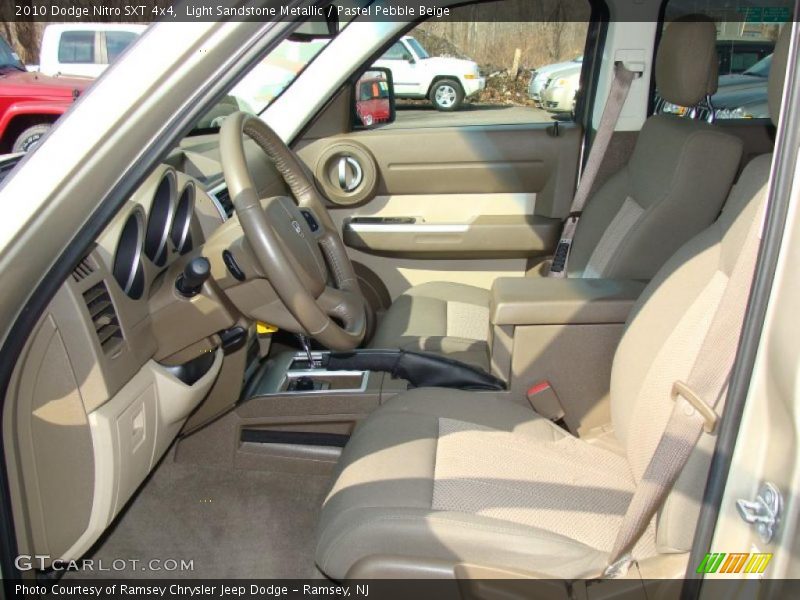  2010 Nitro SXT 4x4 Pastel Pebble Beige Interior