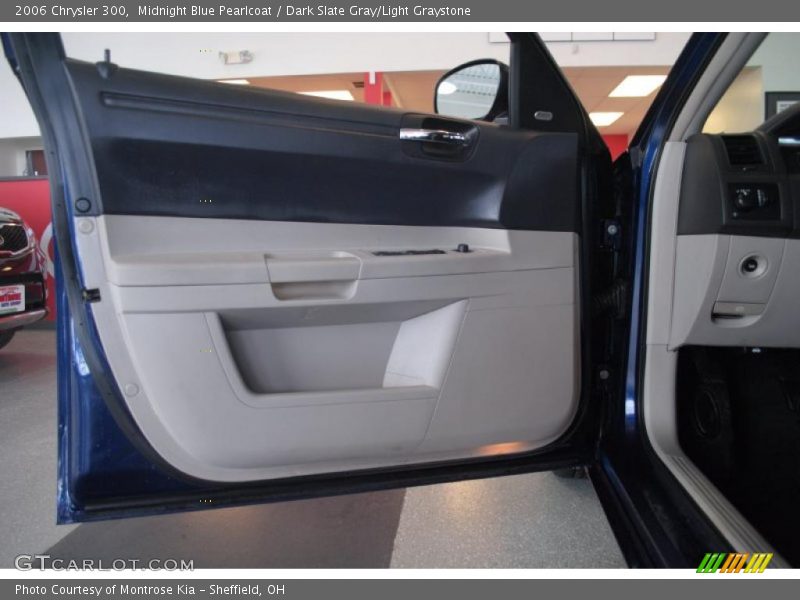 Midnight Blue Pearlcoat / Dark Slate Gray/Light Graystone 2006 Chrysler 300