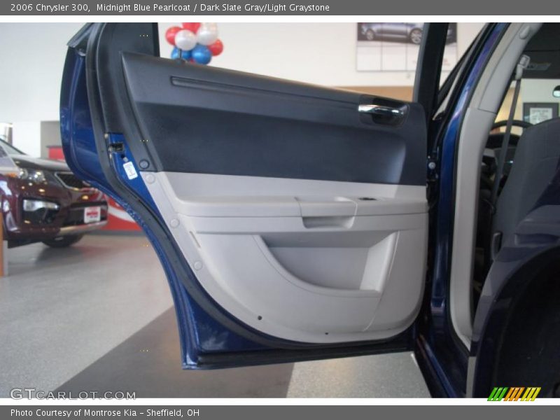 Midnight Blue Pearlcoat / Dark Slate Gray/Light Graystone 2006 Chrysler 300