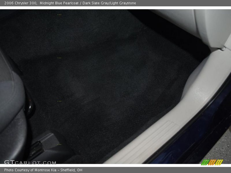 Midnight Blue Pearlcoat / Dark Slate Gray/Light Graystone 2006 Chrysler 300