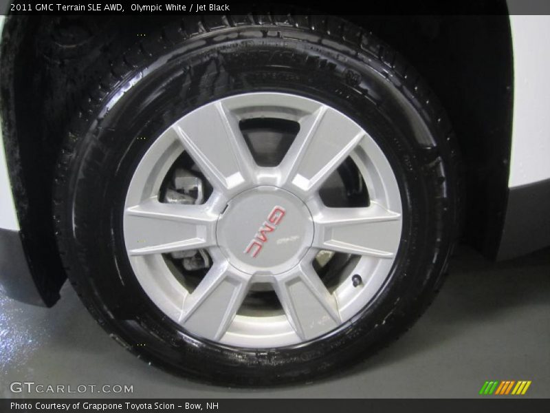 Olympic White / Jet Black 2011 GMC Terrain SLE AWD