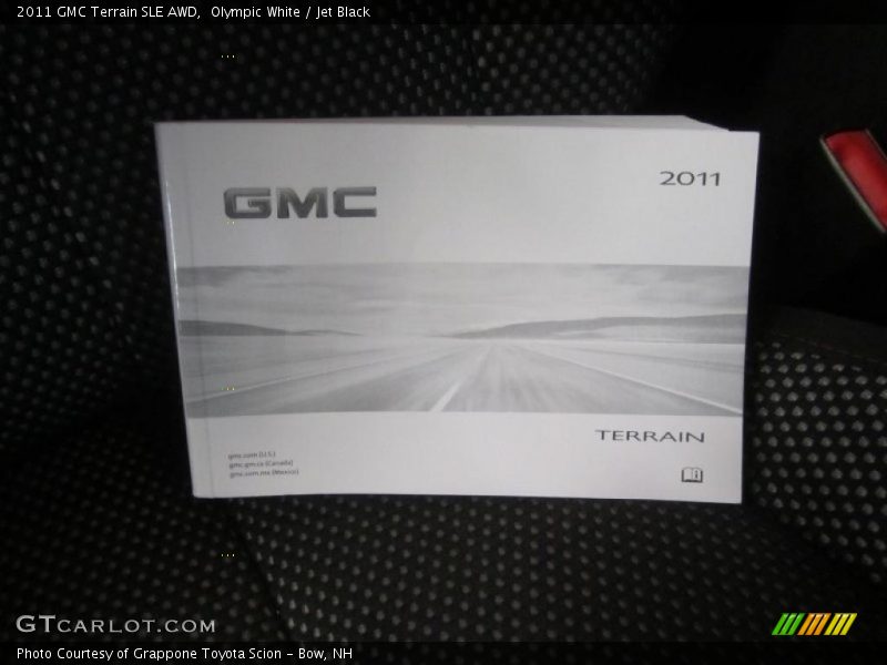 Olympic White / Jet Black 2011 GMC Terrain SLE AWD
