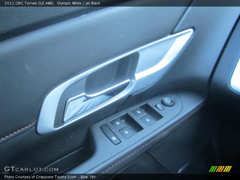 Olympic White / Jet Black 2011 GMC Terrain SLE AWD