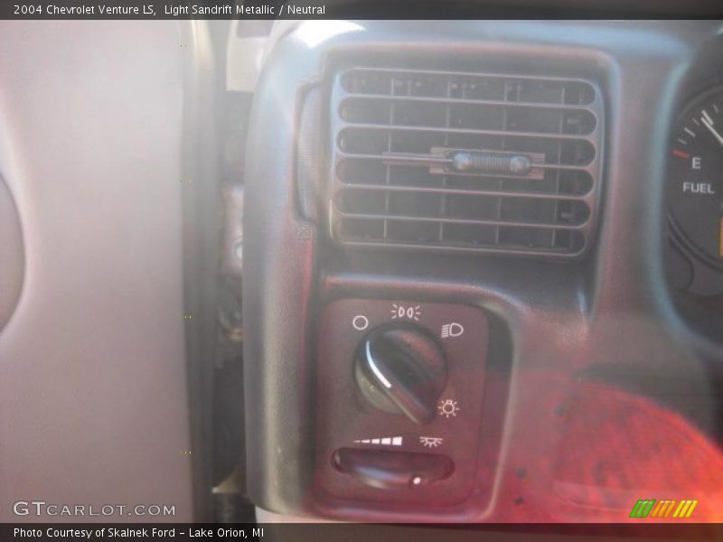 Light Sandrift Metallic / Neutral 2004 Chevrolet Venture LS