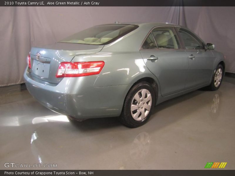 Aloe Green Metallic / Ash Gray 2010 Toyota Camry LE