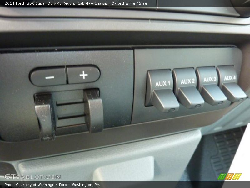 Controls of 2011 F350 Super Duty XL Regular Cab 4x4 Chassis