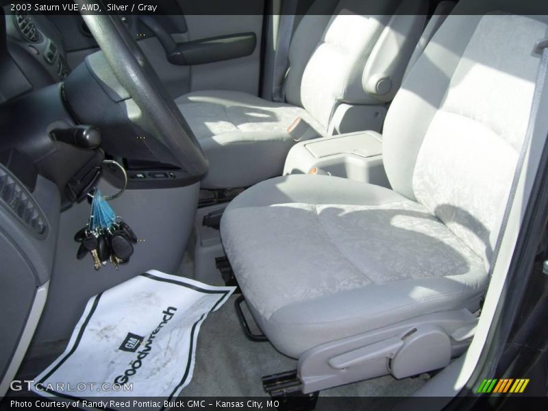 Silver / Gray 2003 Saturn VUE AWD