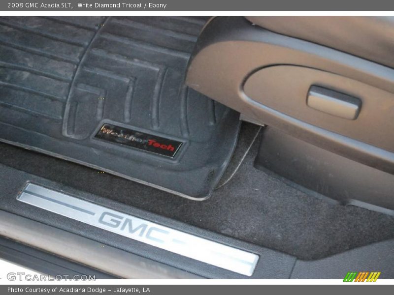 White Diamond Tricoat / Ebony 2008 GMC Acadia SLT