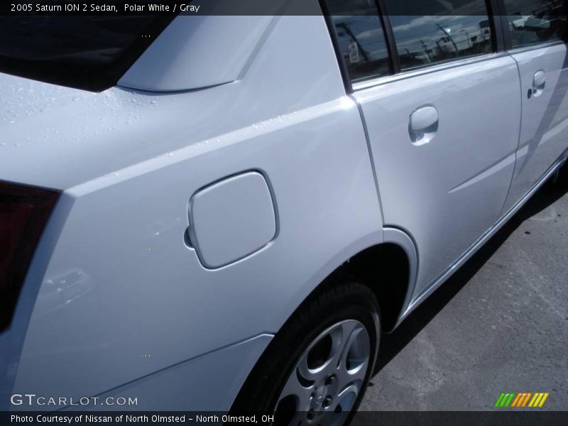 Polar White / Gray 2005 Saturn ION 2 Sedan