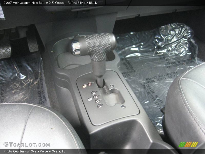 Reflex Silver / Black 2007 Volkswagen New Beetle 2.5 Coupe
