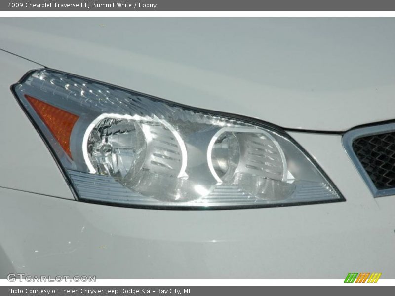 Summit White / Ebony 2009 Chevrolet Traverse LT