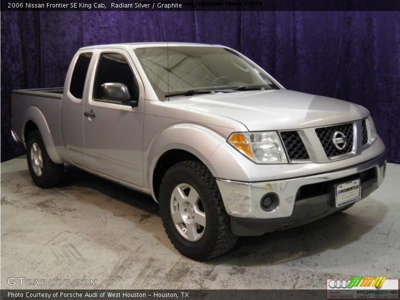Radiant Silver / Graphite 2006 Nissan Frontier SE King Cab