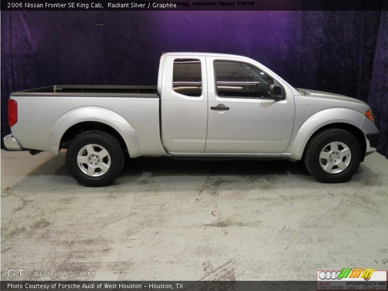 Radiant Silver / Graphite 2006 Nissan Frontier SE King Cab