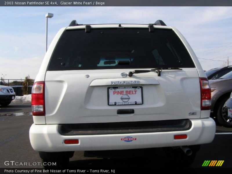 Glacier White Pearl / Beige 2003 Nissan Pathfinder SE 4x4