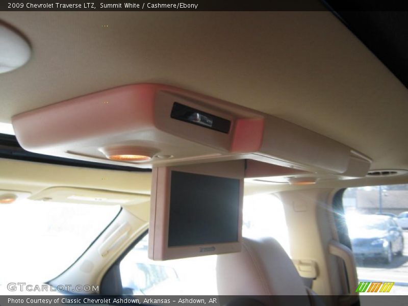 Summit White / Cashmere/Ebony 2009 Chevrolet Traverse LTZ