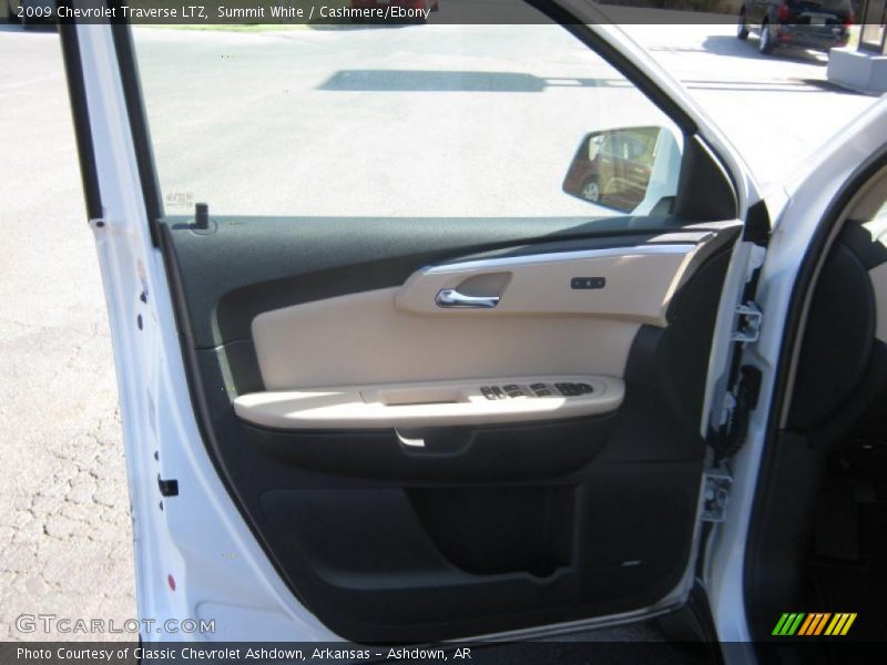 Summit White / Cashmere/Ebony 2009 Chevrolet Traverse LTZ