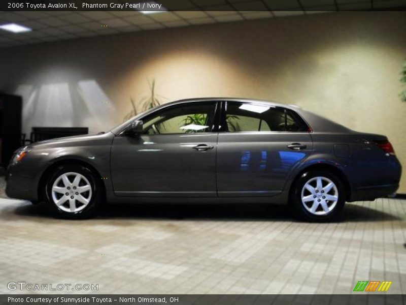 Phantom Gray Pearl / Ivory 2006 Toyota Avalon XL