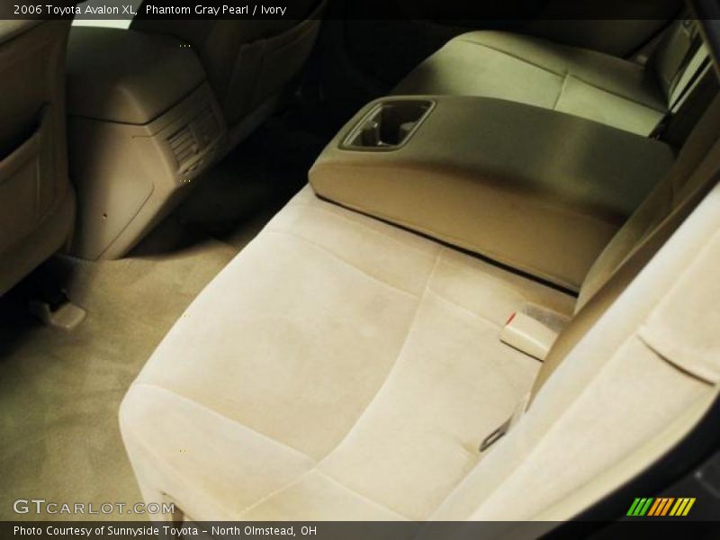 Phantom Gray Pearl / Ivory 2006 Toyota Avalon XL