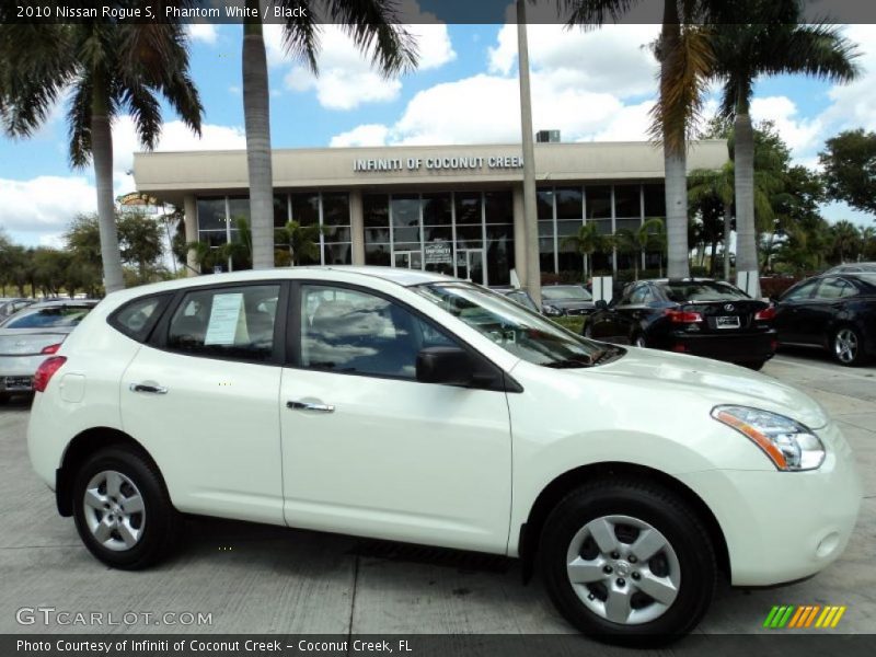 Phantom White / Black 2010 Nissan Rogue S