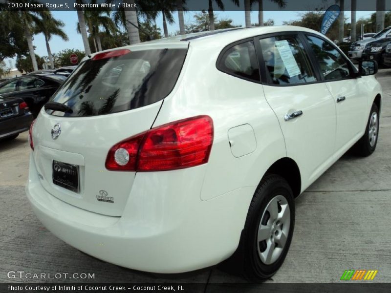 Phantom White / Black 2010 Nissan Rogue S