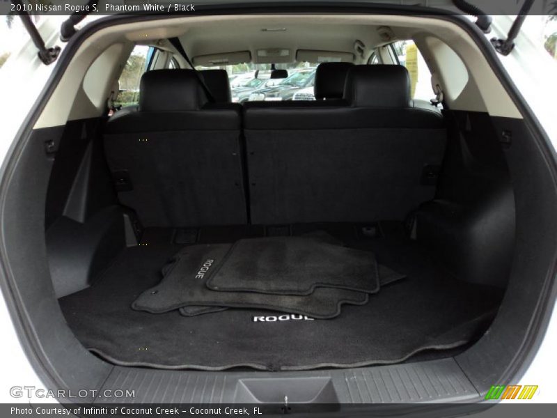 Phantom White / Black 2010 Nissan Rogue S