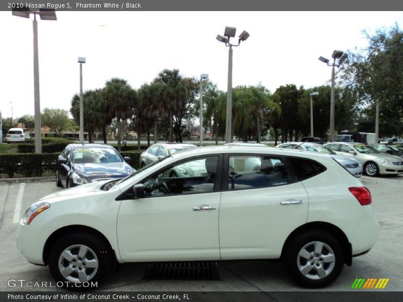 Phantom White / Black 2010 Nissan Rogue S