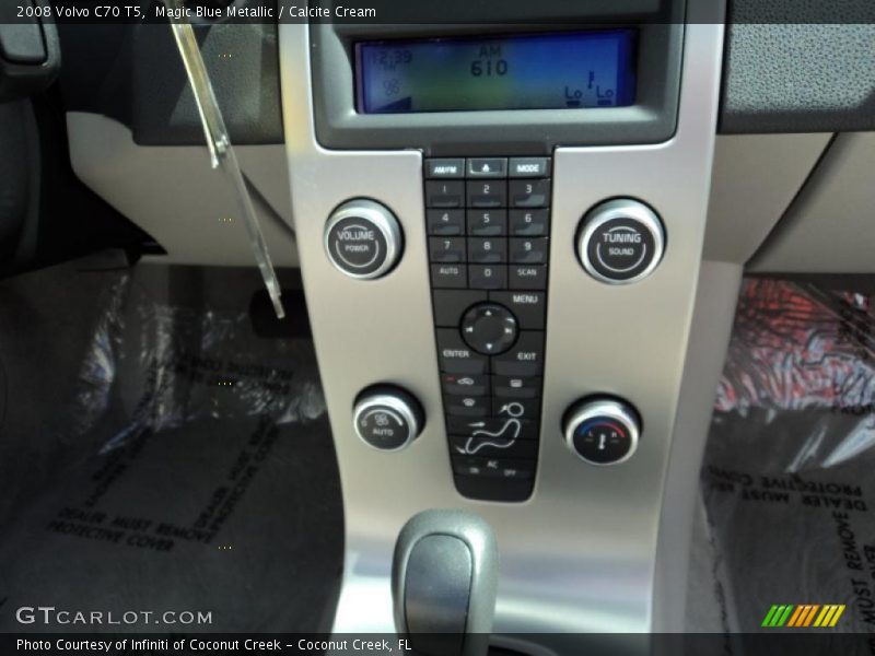 Magic Blue Metallic / Calcite Cream 2008 Volvo C70 T5
