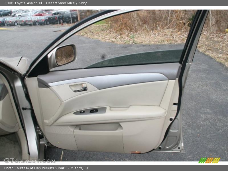 Desert Sand Mica / Ivory 2006 Toyota Avalon XL