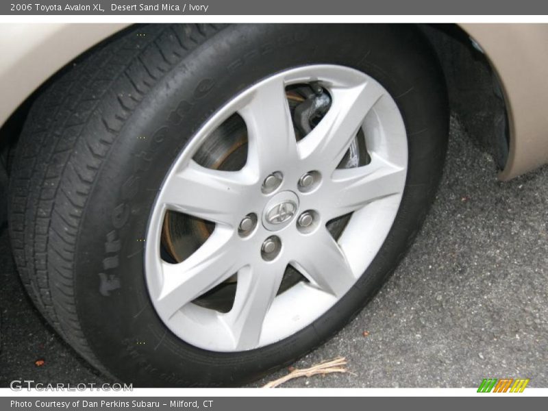 Desert Sand Mica / Ivory 2006 Toyota Avalon XL