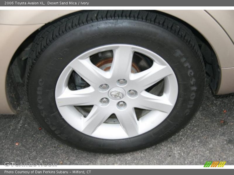Desert Sand Mica / Ivory 2006 Toyota Avalon XL