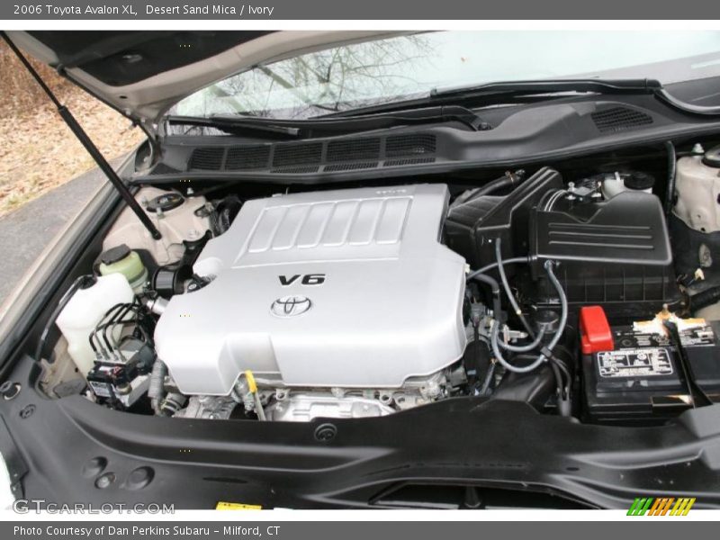 Desert Sand Mica / Ivory 2006 Toyota Avalon XL