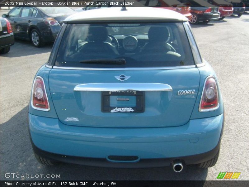 Oxygen Blue / Punch Carbon Black Leather 2009 Mini Cooper Hardtop