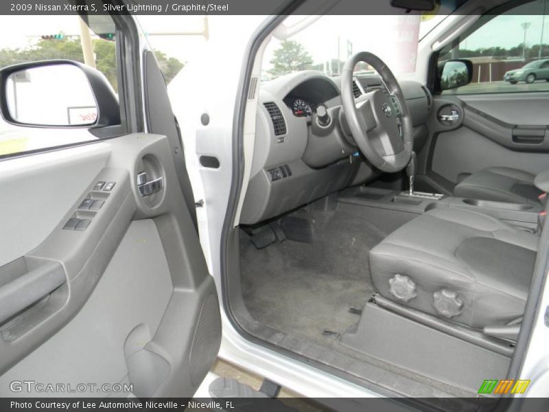 Silver Lightning / Graphite/Steel 2009 Nissan Xterra S