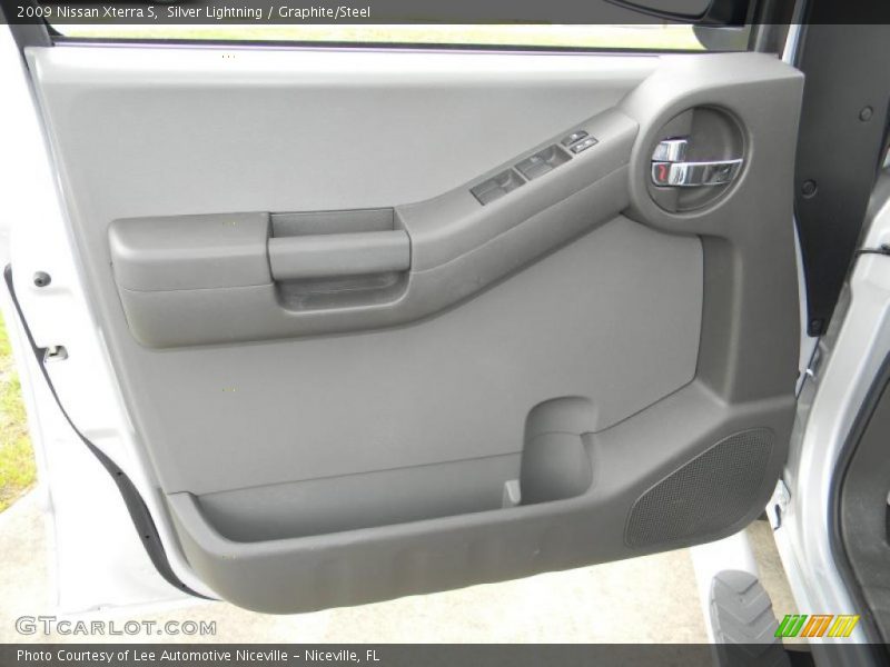 Silver Lightning / Graphite/Steel 2009 Nissan Xterra S