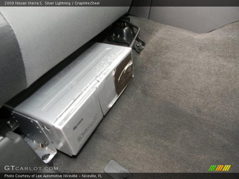 Silver Lightning / Graphite/Steel 2009 Nissan Xterra S
