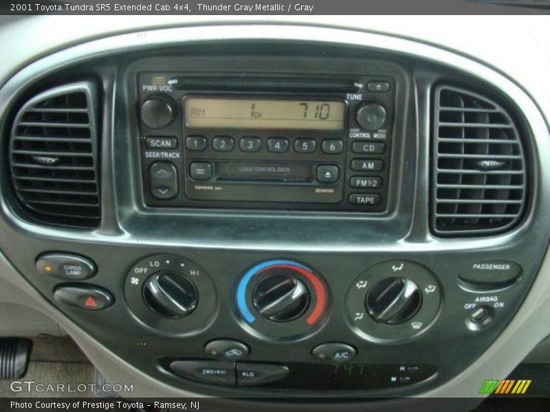 Thunder Gray Metallic / Gray 2001 Toyota Tundra SR5 Extended Cab 4x4
