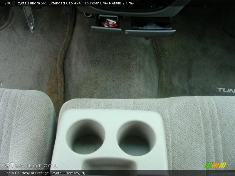 Thunder Gray Metallic / Gray 2001 Toyota Tundra SR5 Extended Cab 4x4