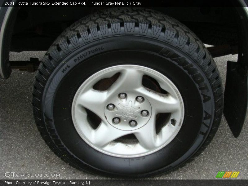 Thunder Gray Metallic / Gray 2001 Toyota Tundra SR5 Extended Cab 4x4