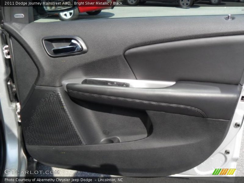 Door Panel of 2011 Journey Mainstreet AWD