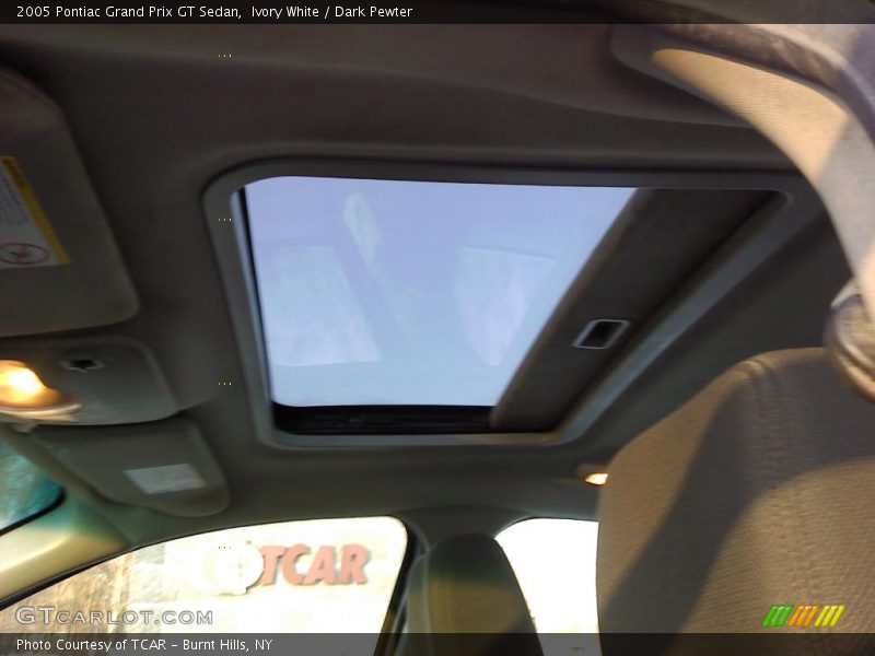 Ivory White / Dark Pewter 2005 Pontiac Grand Prix GT Sedan