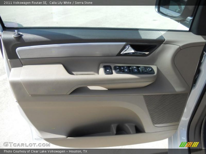 Calla Lily White / Sierra Stone 2011 Volkswagen Routan SE