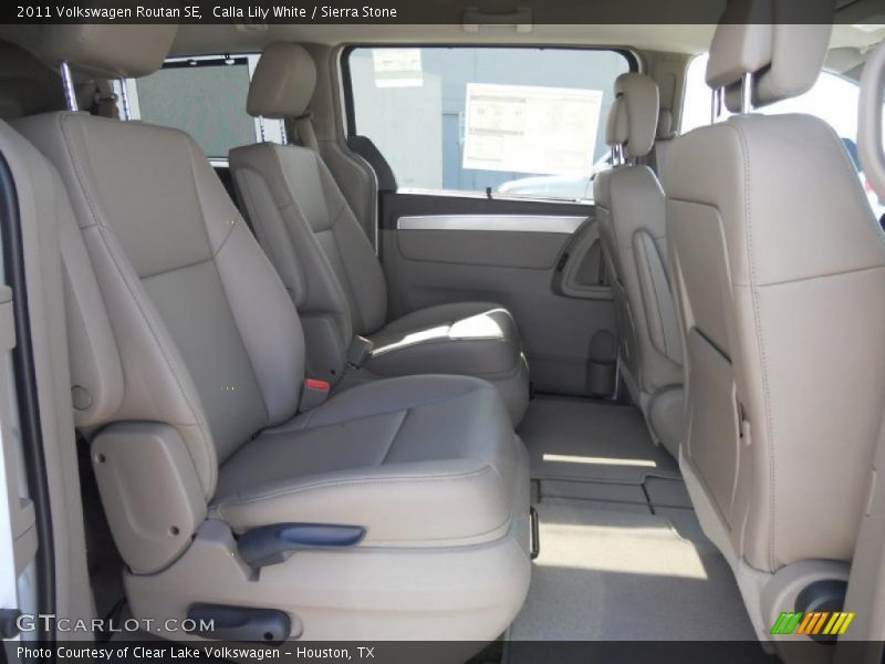 Calla Lily White / Sierra Stone 2011 Volkswagen Routan SE
