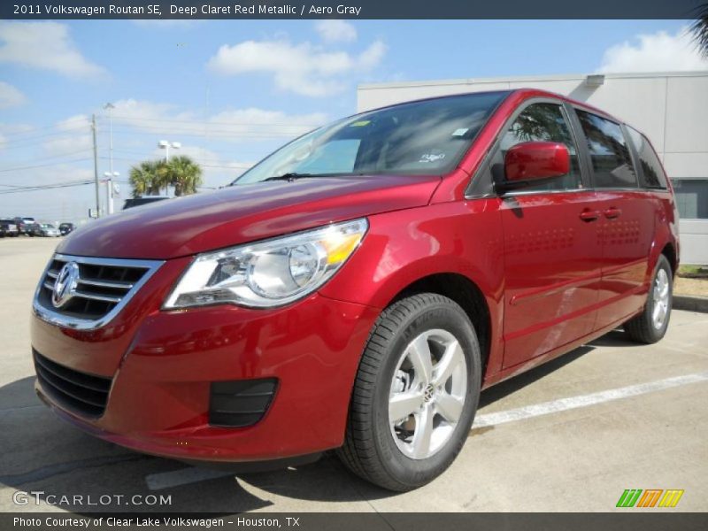 Deep Claret Red Metallic / Aero Gray 2011 Volkswagen Routan SE