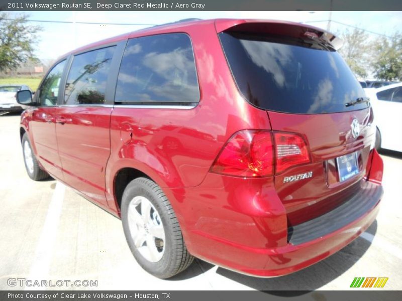 Deep Claret Red Metallic / Aero Gray 2011 Volkswagen Routan SE