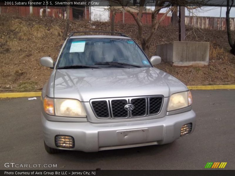 Silverthorn Metallic / Gray 2001 Subaru Forester 2.5 S